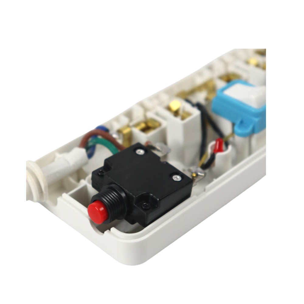 ปลั๊กไฟ Philips 4 Way 4 Switch 3M. (CHP3447WB/67)